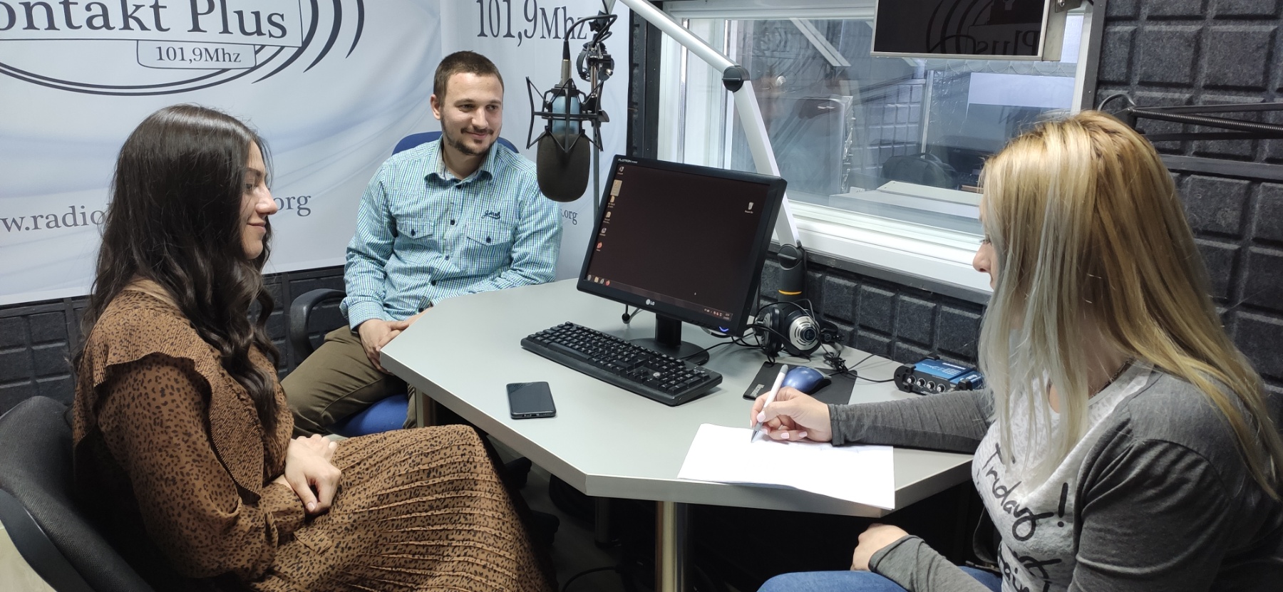 acdc-kroz-skolu-ljudskih-prava-do-nosilaca-drustvenih-promena