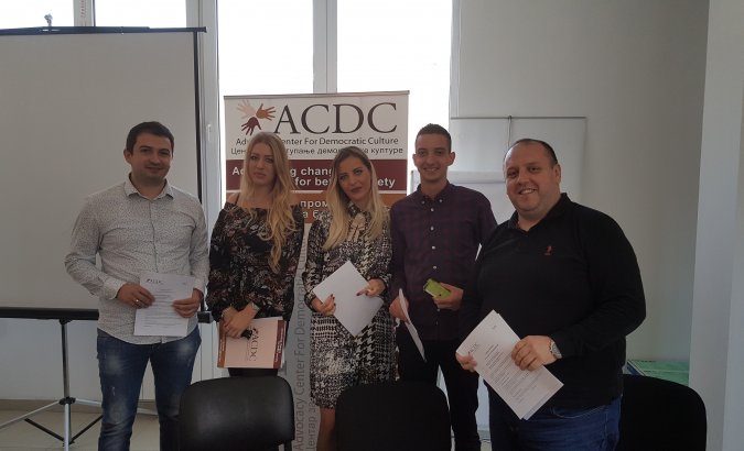 signing_contracts_with_local_youth_action_councils_lyac